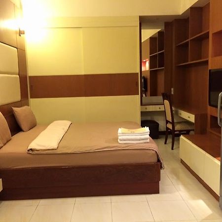 Eight Ville Bangkok Luaran gambar