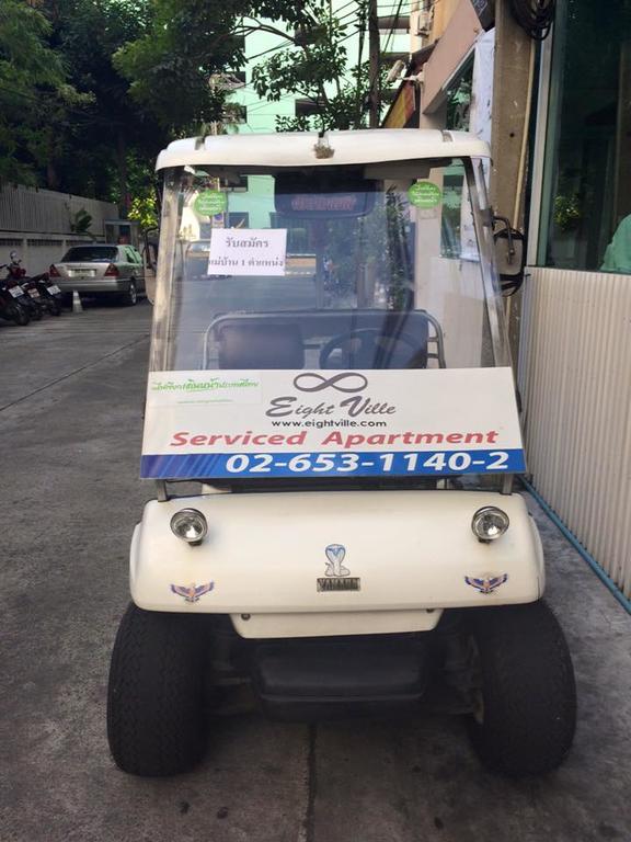 Eight Ville Bangkok Luaran gambar